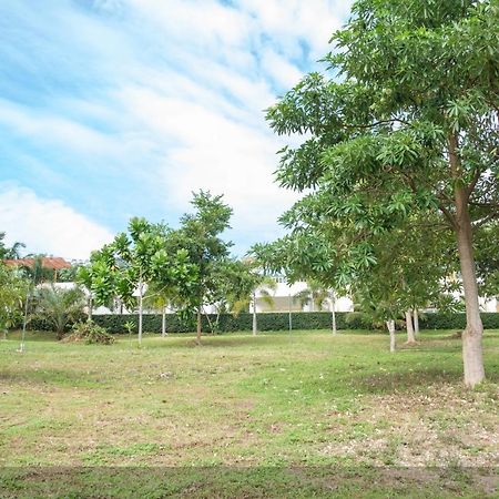 Keereelay Hotel Koh Lanta Exterior photo