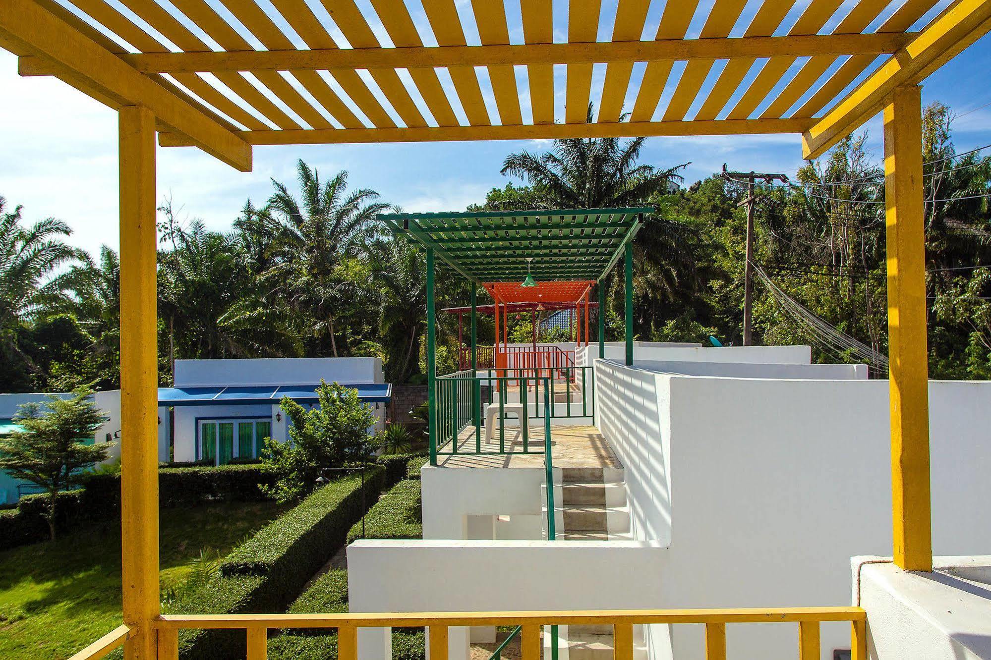 Keereelay Hotel Koh Lanta Exterior photo